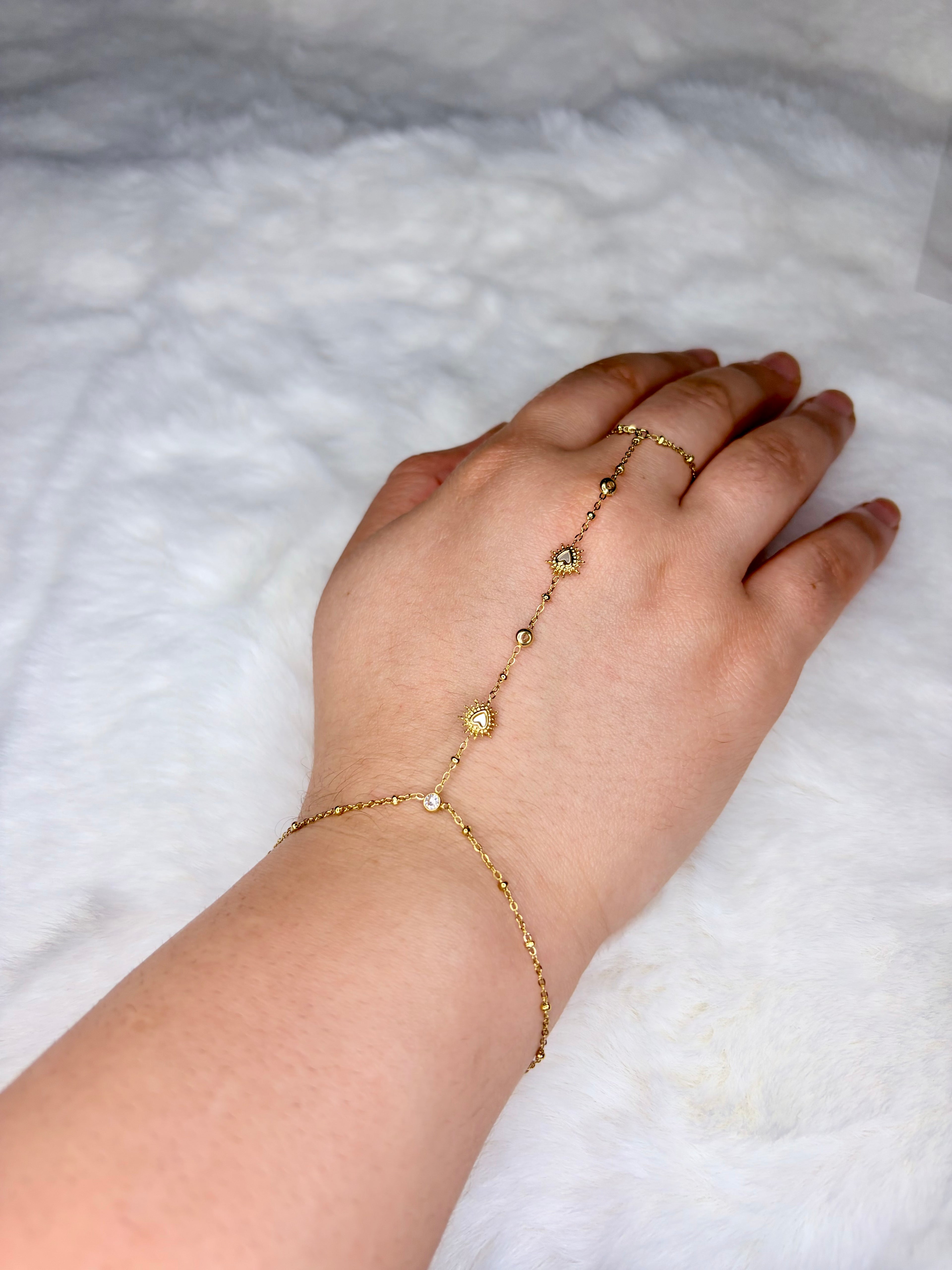 Le bracelet de main Marquise